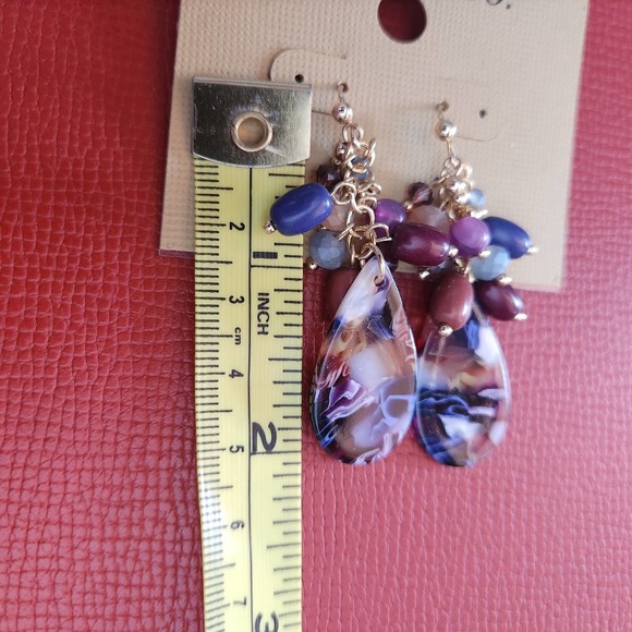 Boutique Dangle Earrings Gold Tone with Purples Multiple Shapes & Sized Beads - Picture 2 of 7